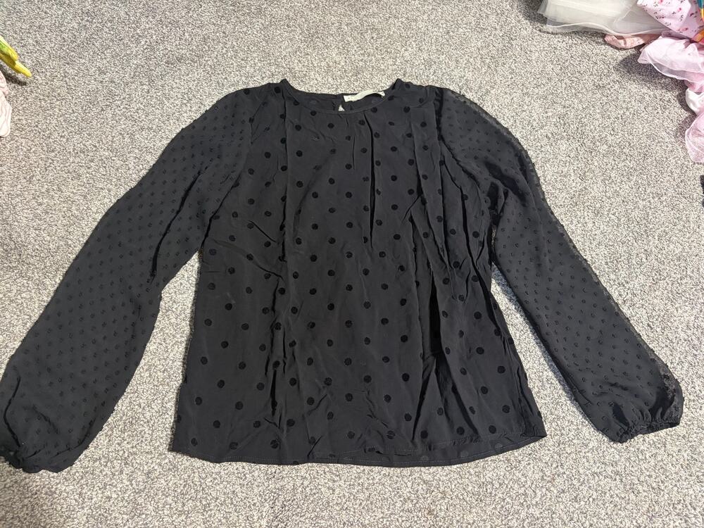Acote womens size 1 black blouse